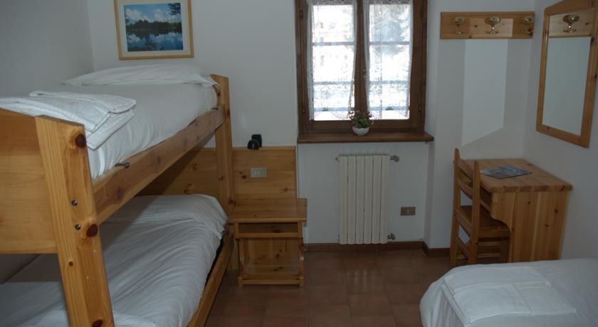 Casa Vacanze Ca' De Val Campodolcino Zimmer foto