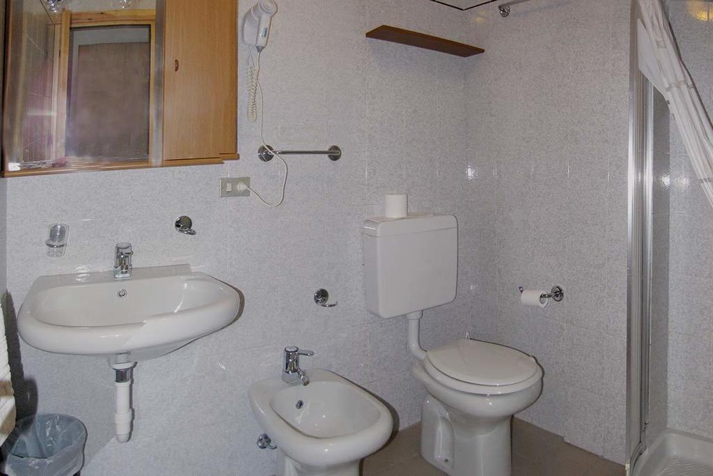 Casa Vacanze Ca' De Val Campodolcino Zimmer foto