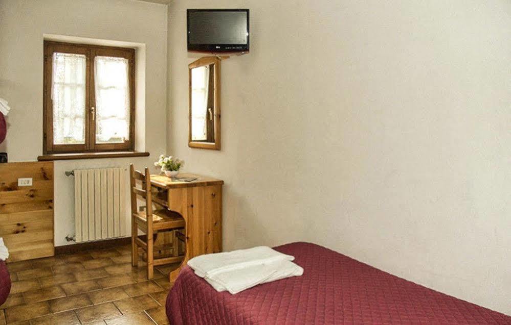 Casa Vacanze Ca' De Val Campodolcino Exterior foto
